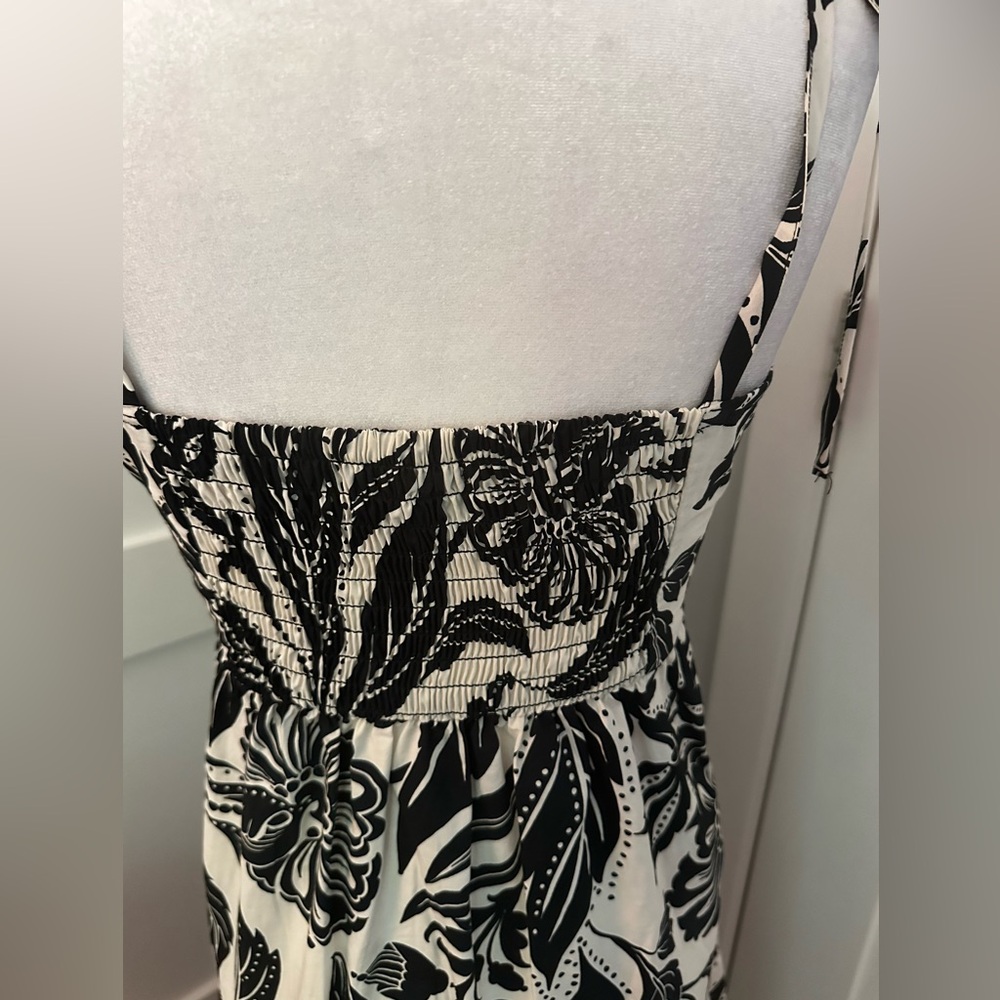NWOT Who What Wear size XS black and off white floral high low hem sundress - Picture 4 of 9